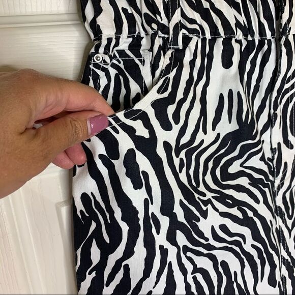 Bar III Zelda Zebra Print Samba City Mini Skirt Size 2 - Picture 5 of 11